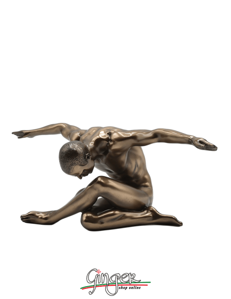 Nude of woman: relaxed girl