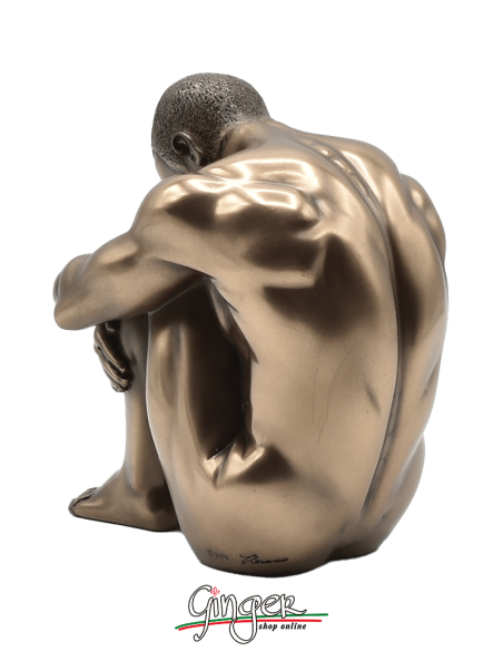Nude of woman: relaxed girl